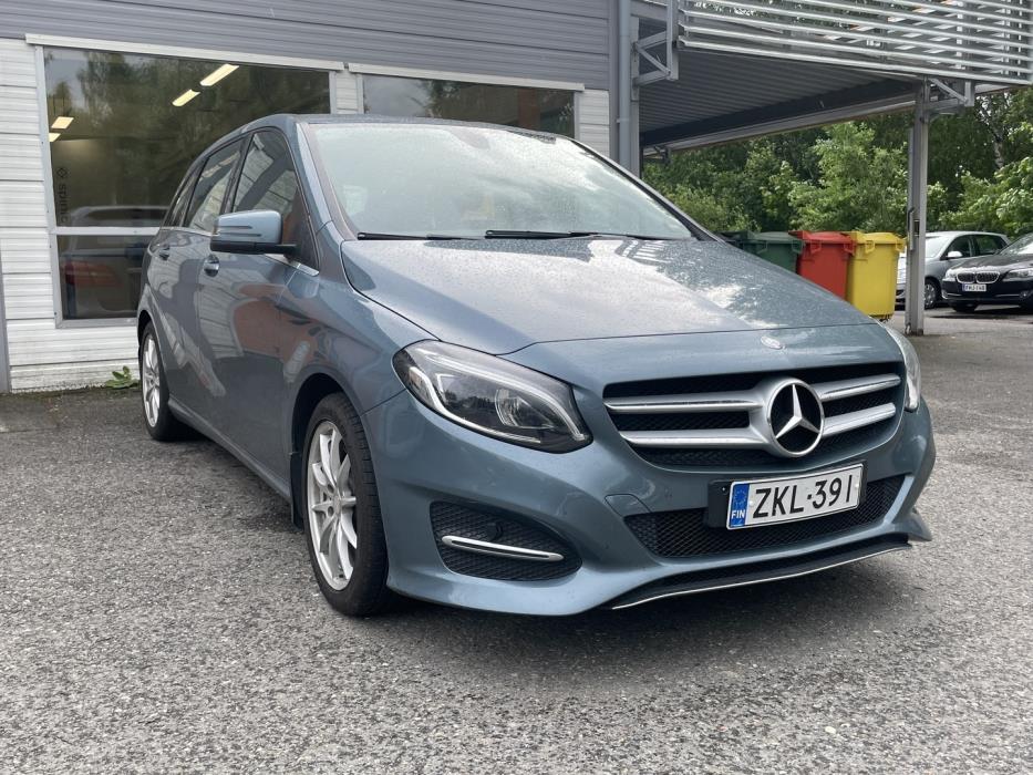 MERCEDES-BENZ B 2015