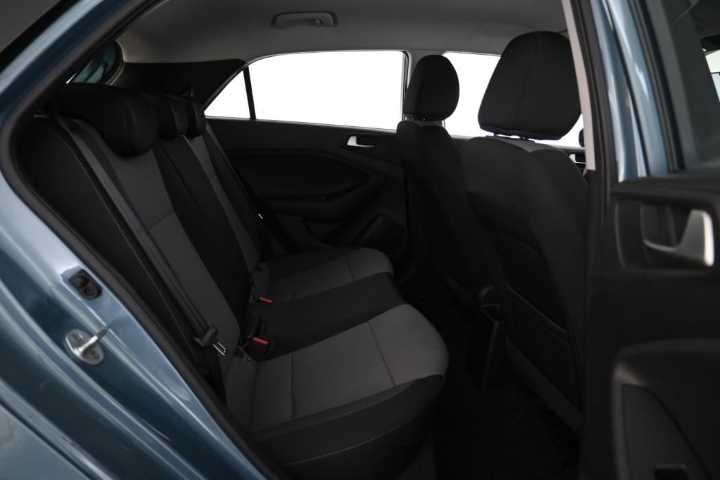 HYUNDAI I20 2017