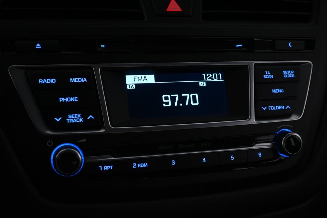 HYUNDAI I20 2017