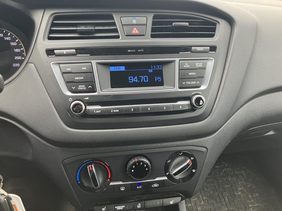 HYUNDAI I20 2017