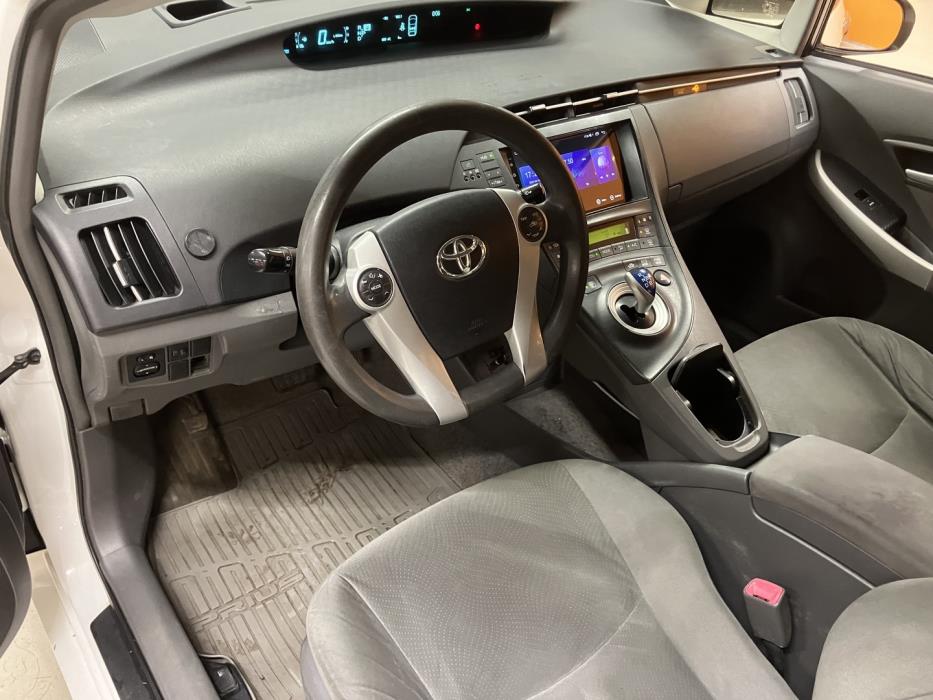 TOYOTA Prius 2010