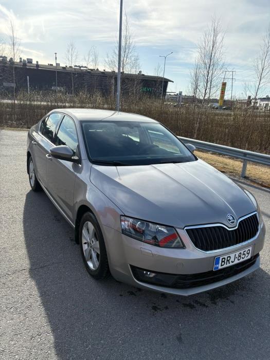 SKODA Octavia 2014