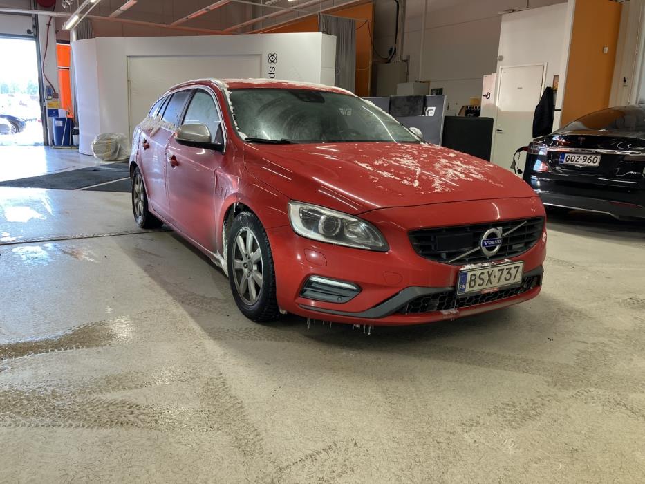 VOLVO V60 2014