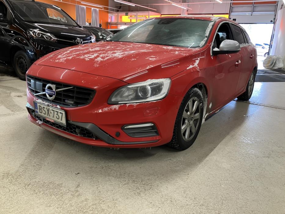 VOLVO V60 2014