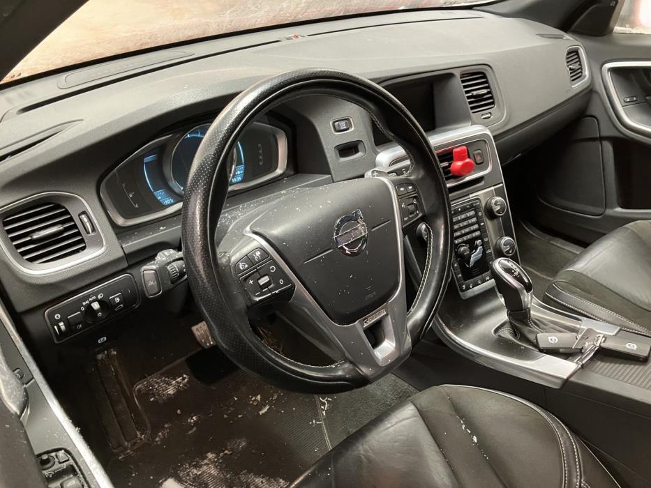 VOLVO V60 2014