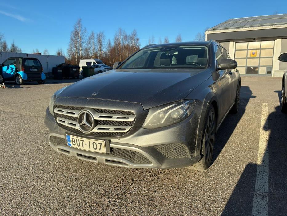 MERCEDES-BENZ E 2018