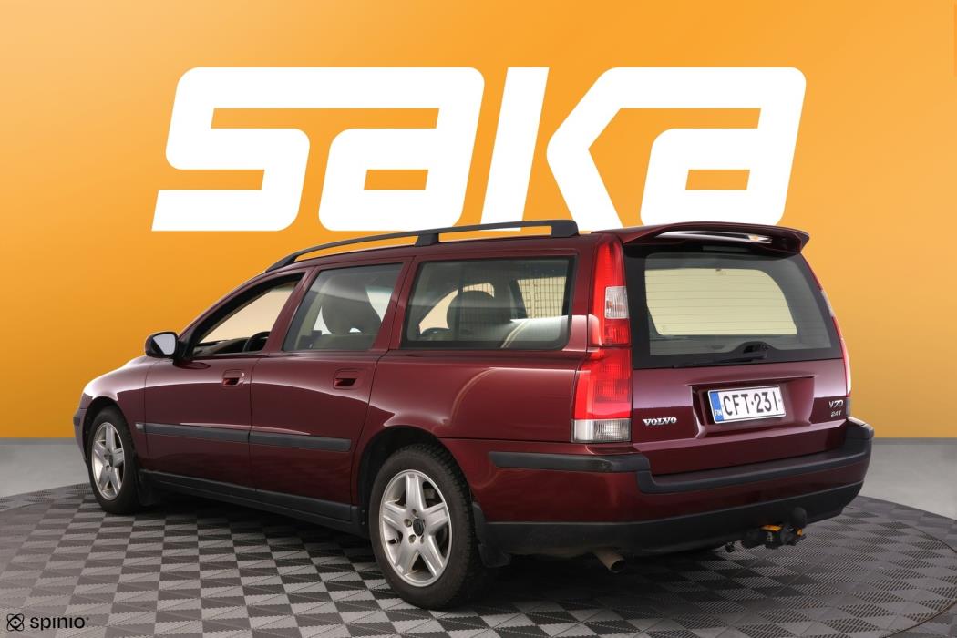 VOLVO V70 2003