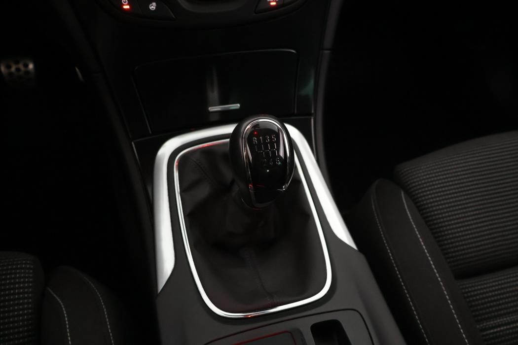 OPEL Insignia 2014