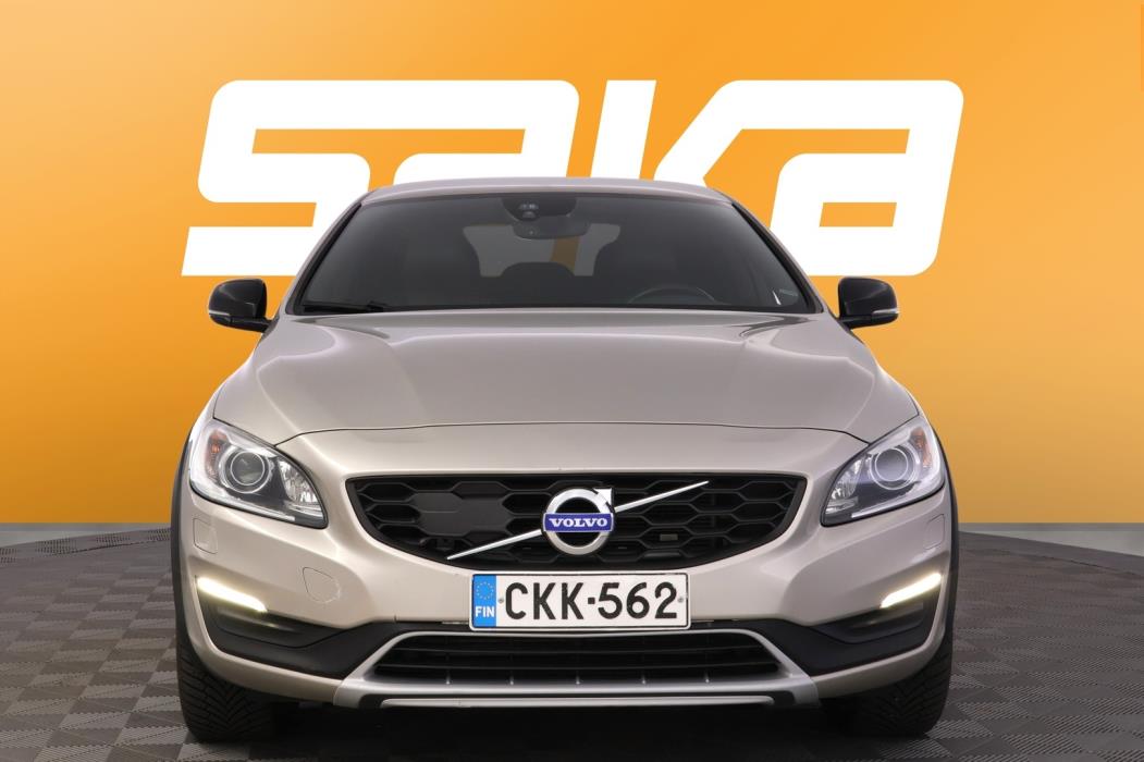 VOLVO S60 Cross Country 2017