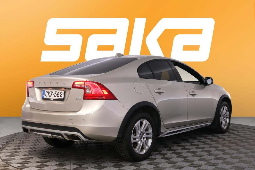 VOLVO S60 Cross Country 2017
