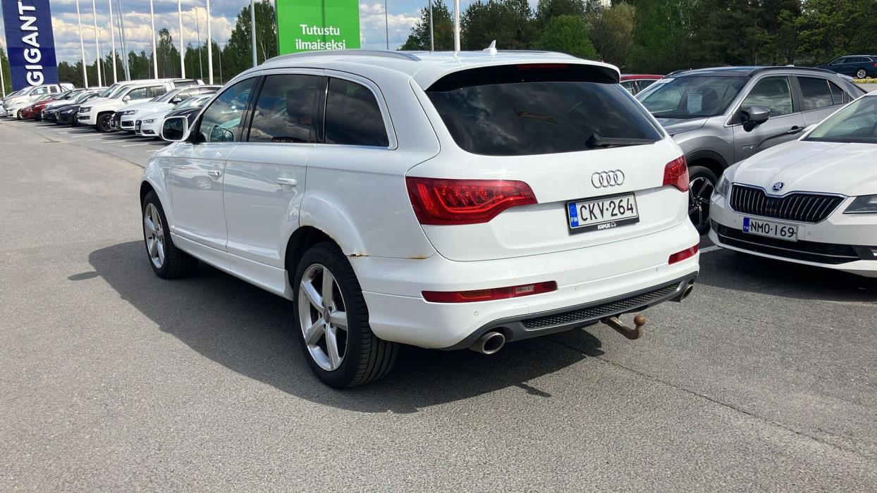 AUDI Q7 2011