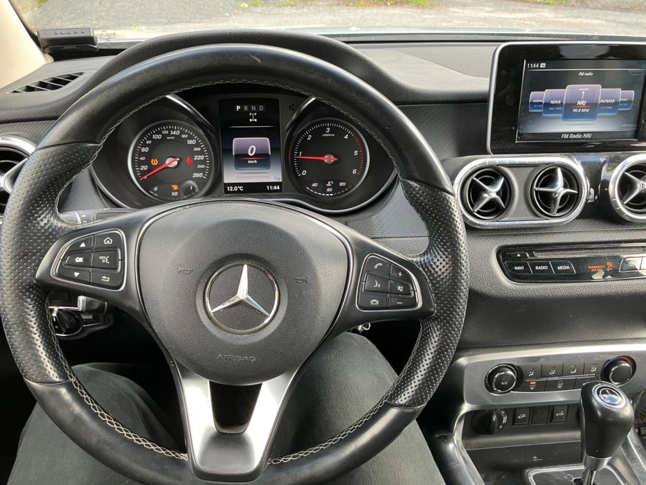 MERCEDES-BENZ X 2019