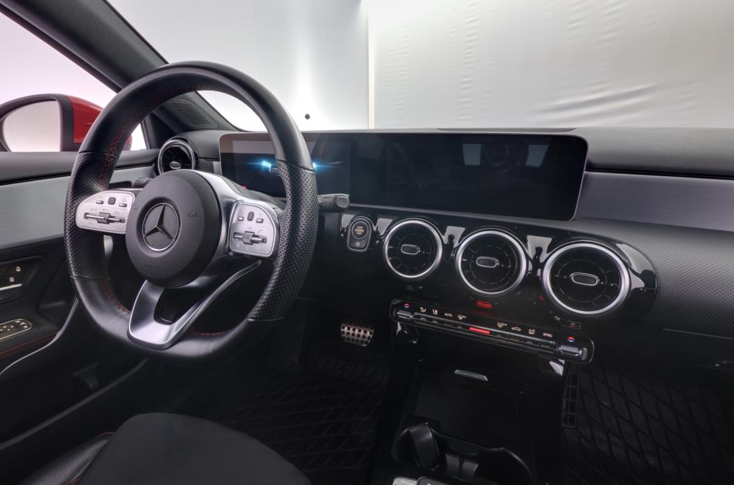 MERCEDES-BENZ A 2019
