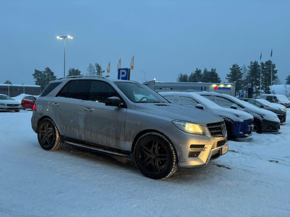 MERCEDES-BENZ ML 2012