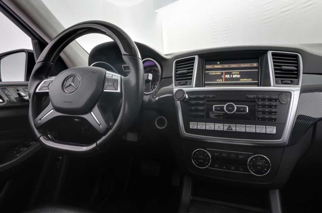 MERCEDES-BENZ ML 2012