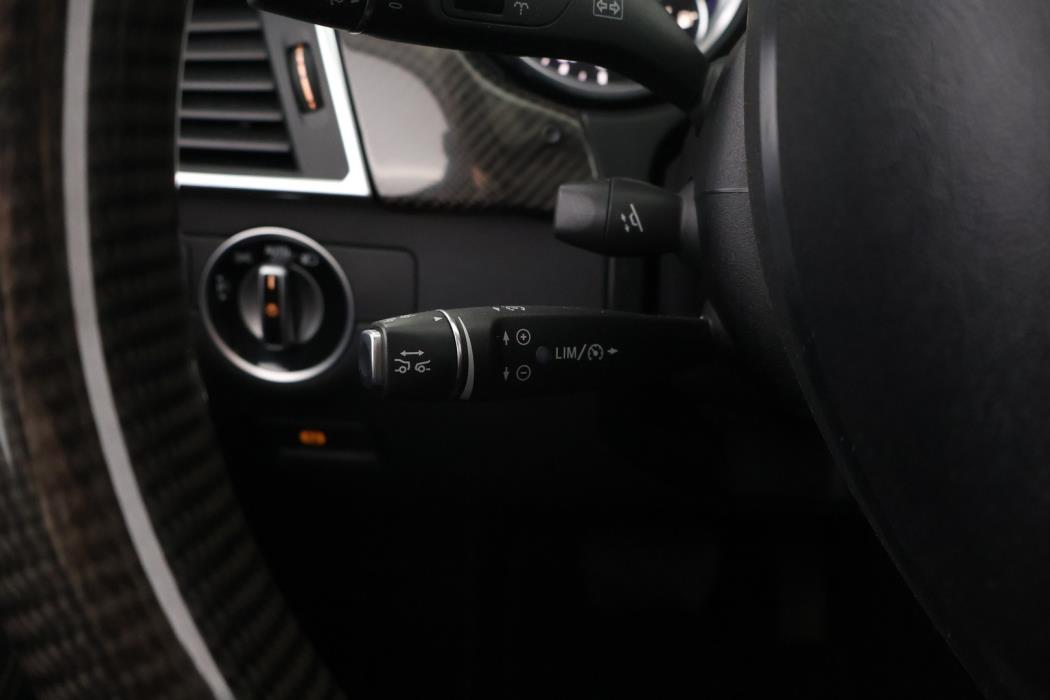 MERCEDES-BENZ ML 2012