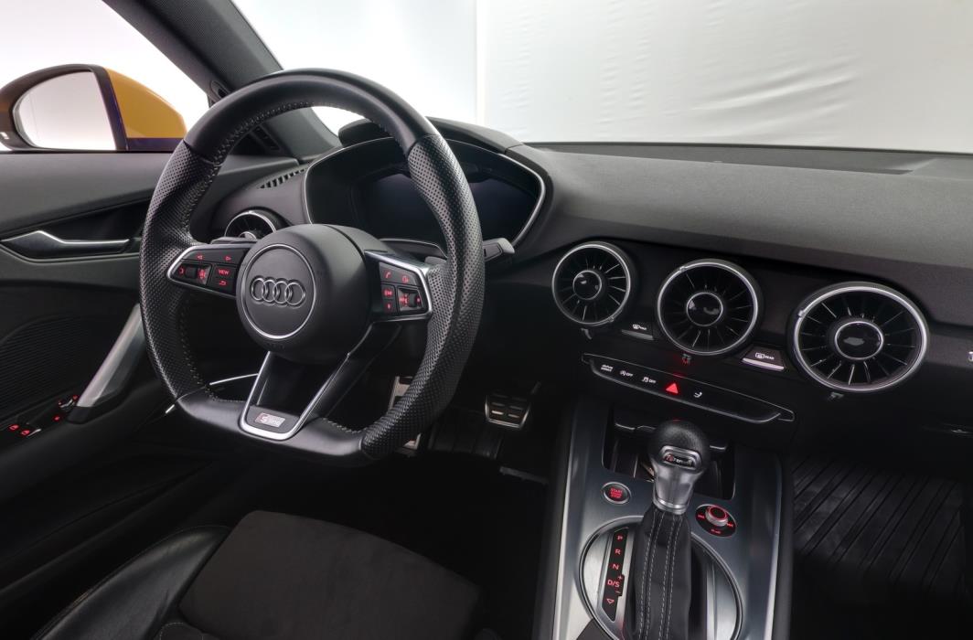 AUDI TT 2015