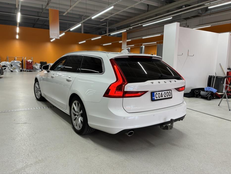 VOLVO V90 2020