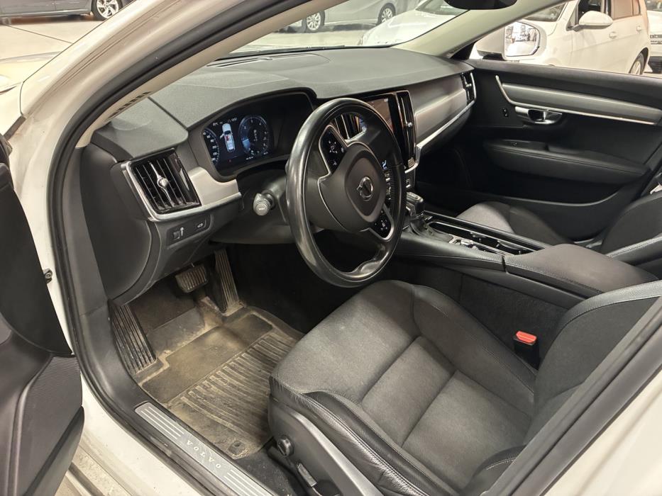 VOLVO V90 2020
