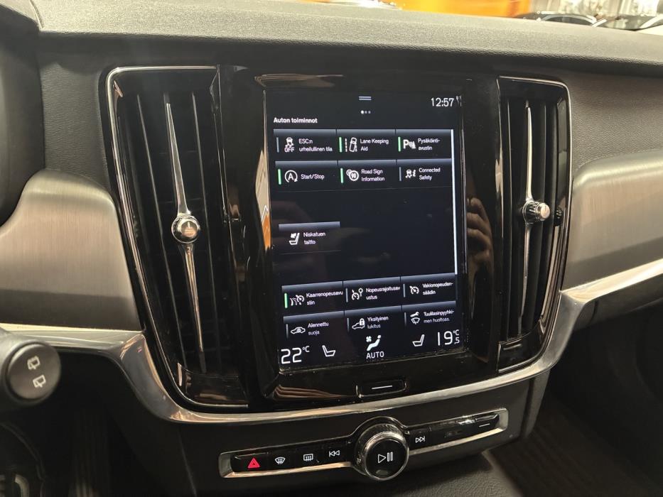 VOLVO V90 2020