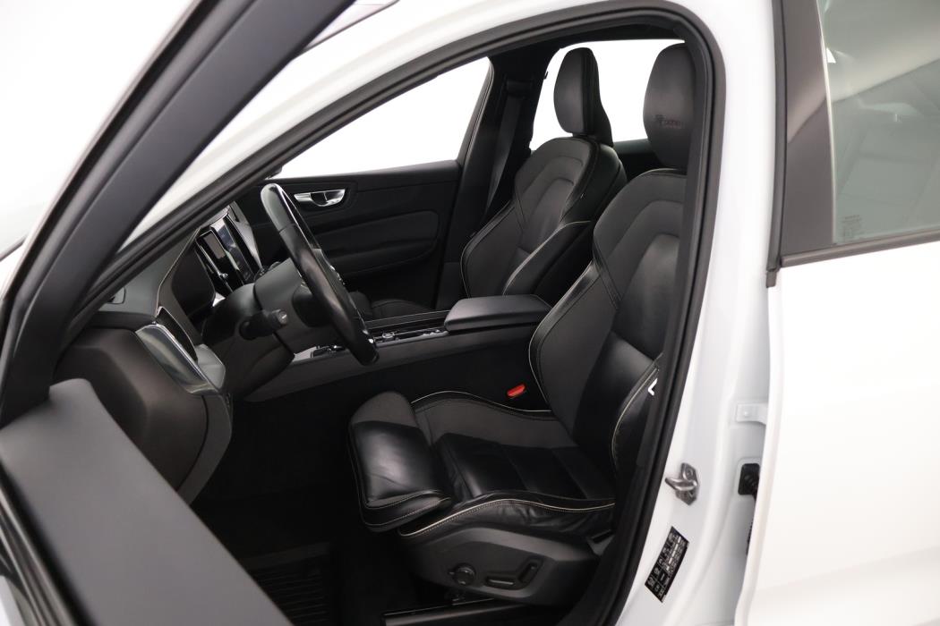 VOLVO XC60 2020