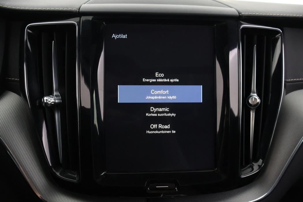 VOLVO XC60 2020