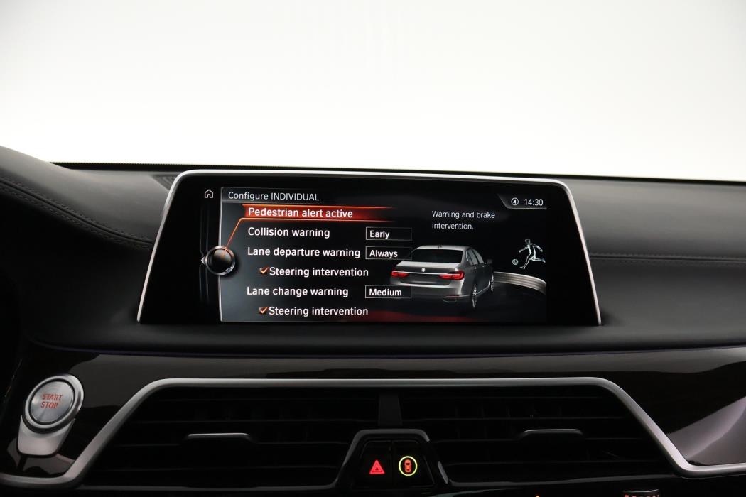 BMW 740 2016