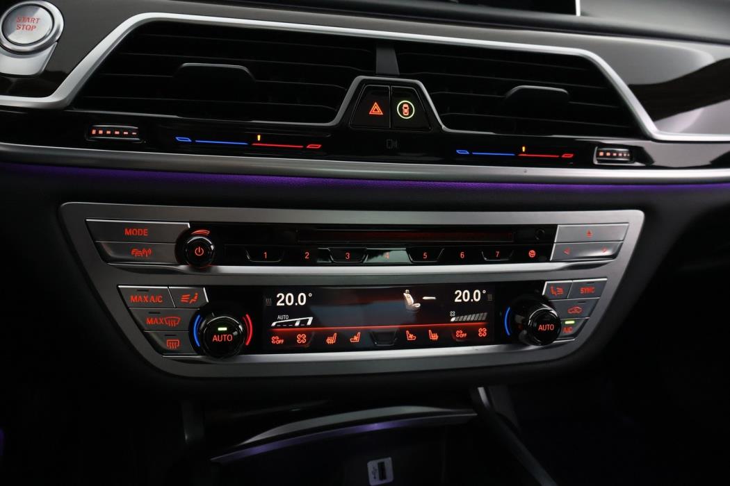 BMW 740 2016