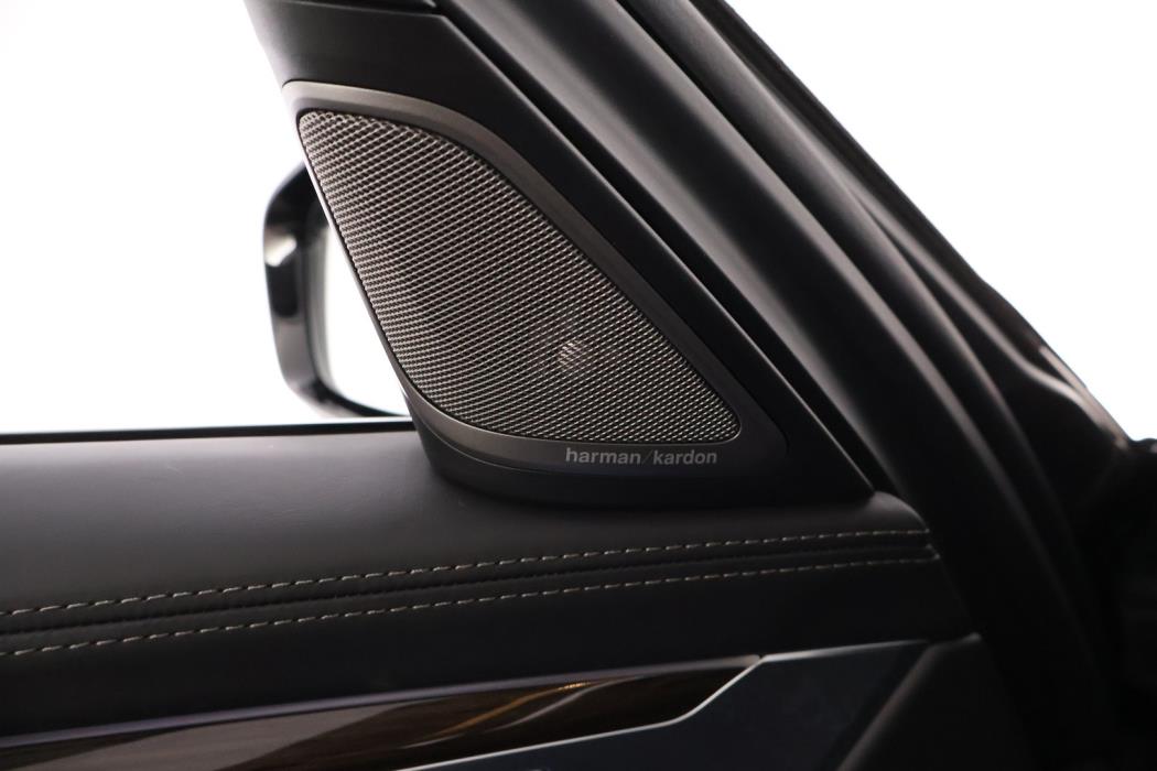 BMW 740 2016