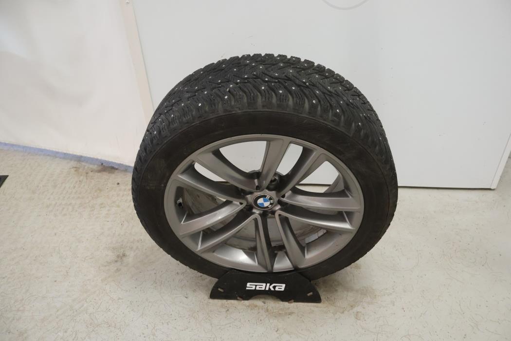 BMW 740 2016