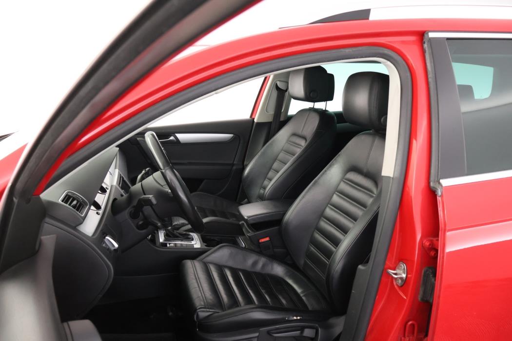 VOLKSWAGEN Passat 2013