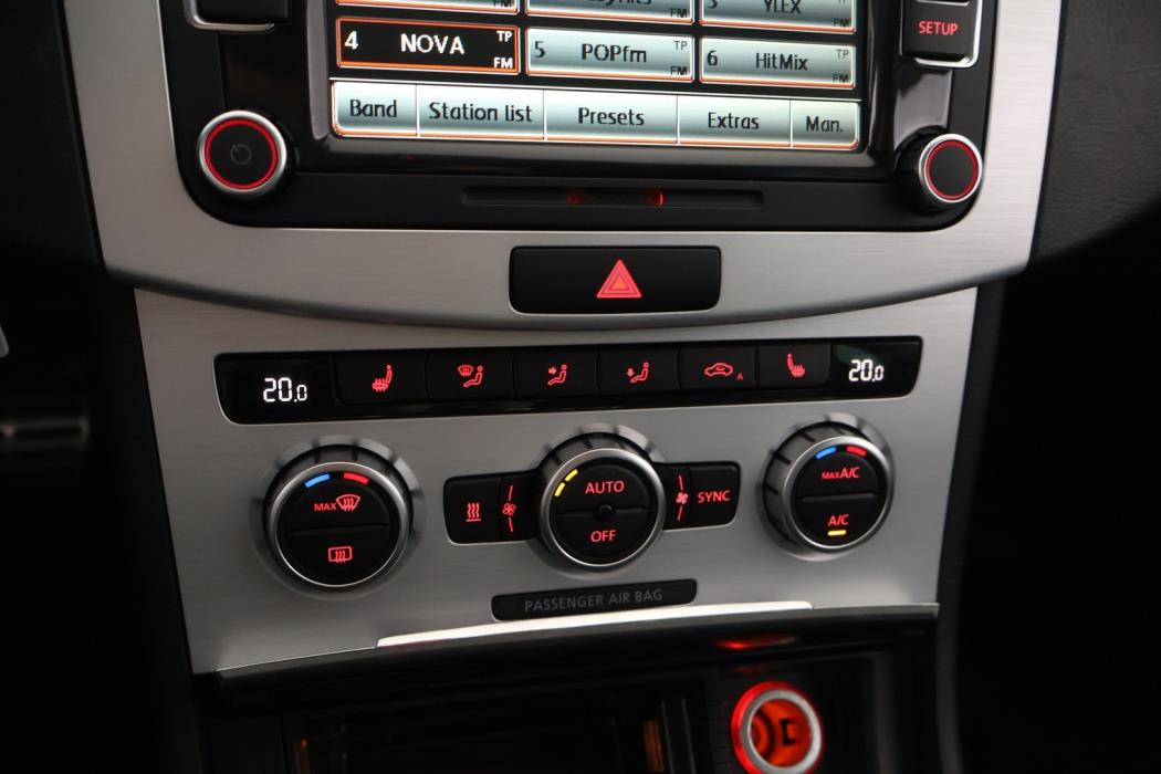 VOLKSWAGEN Passat 2013