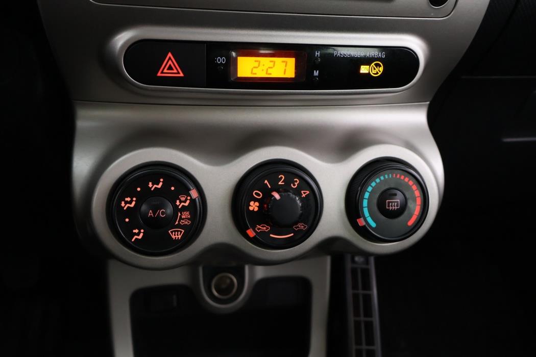TOYOTA Urban Cruiser 2009