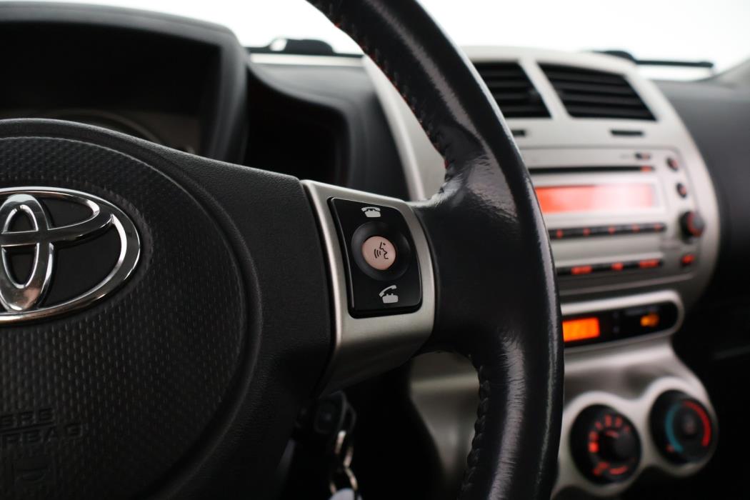TOYOTA Urban Cruiser 2009