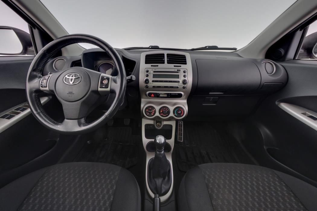 TOYOTA Urban Cruiser 2009