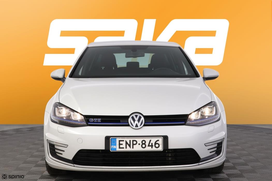VOLKSWAGEN Golf 2015