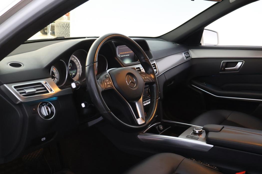 MERCEDES-BENZ E 2016
