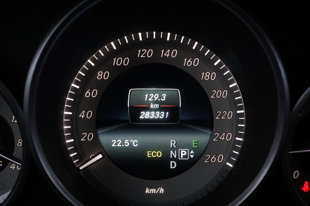 MERCEDES-BENZ E 2016