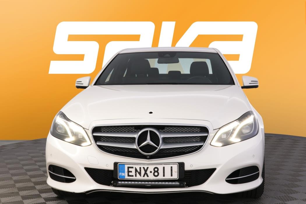 MERCEDES-BENZ E 2016