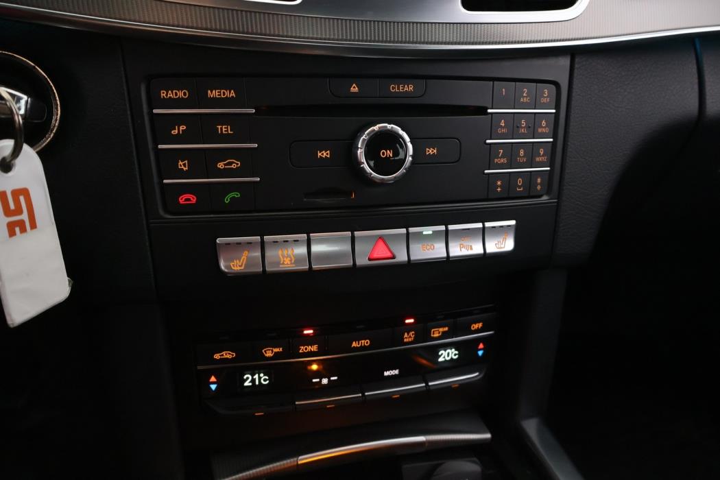 MERCEDES-BENZ E 2016