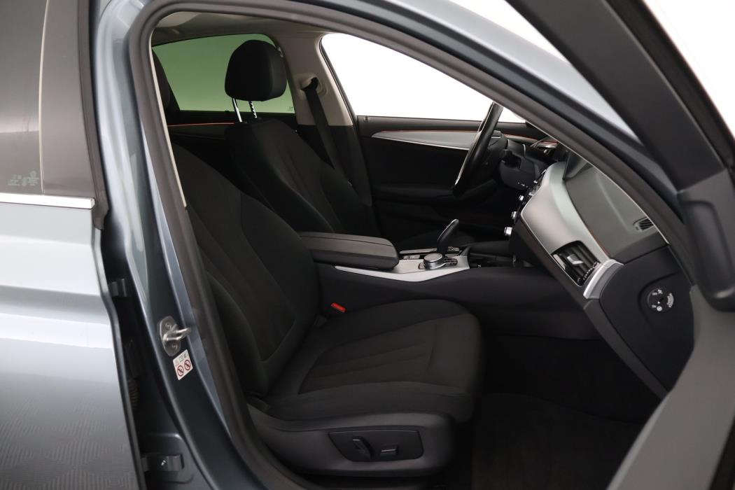BMW 520 2019