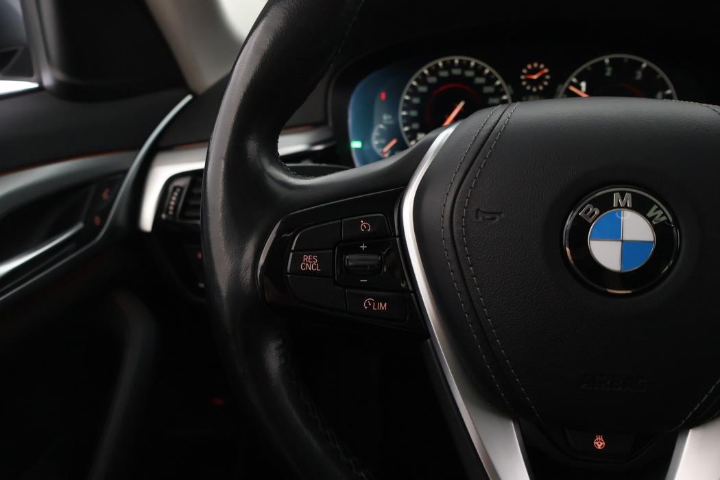 BMW 520 2019