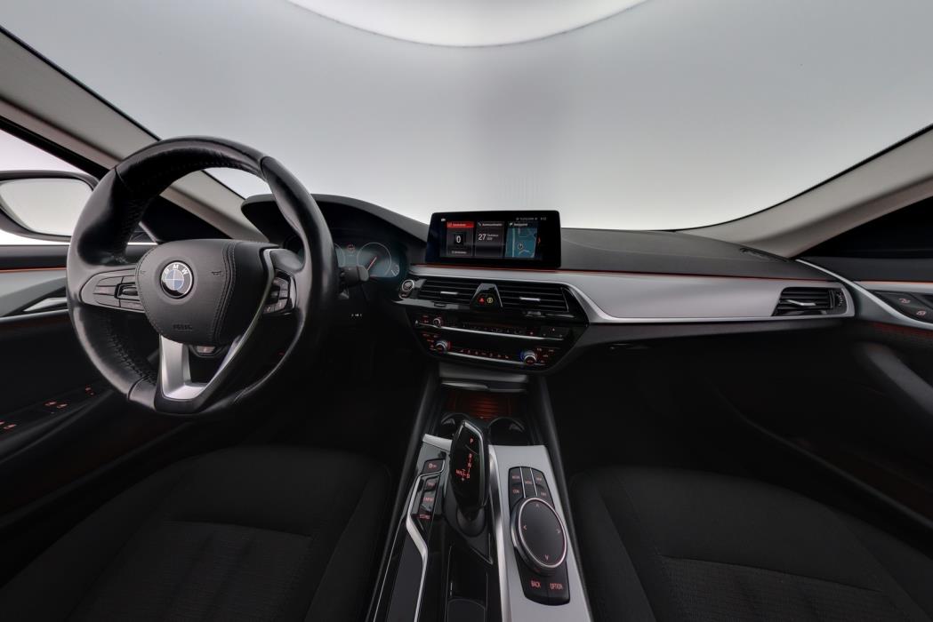 BMW 520 2019