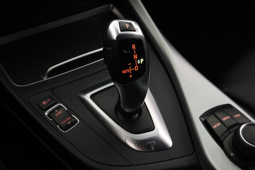 BMW 118 2018