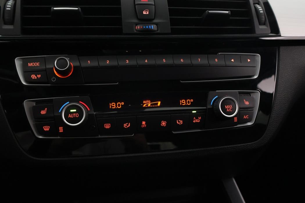 BMW 118 2018