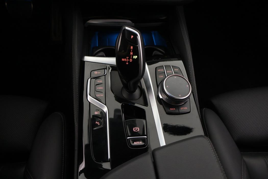 BMW 545 2022