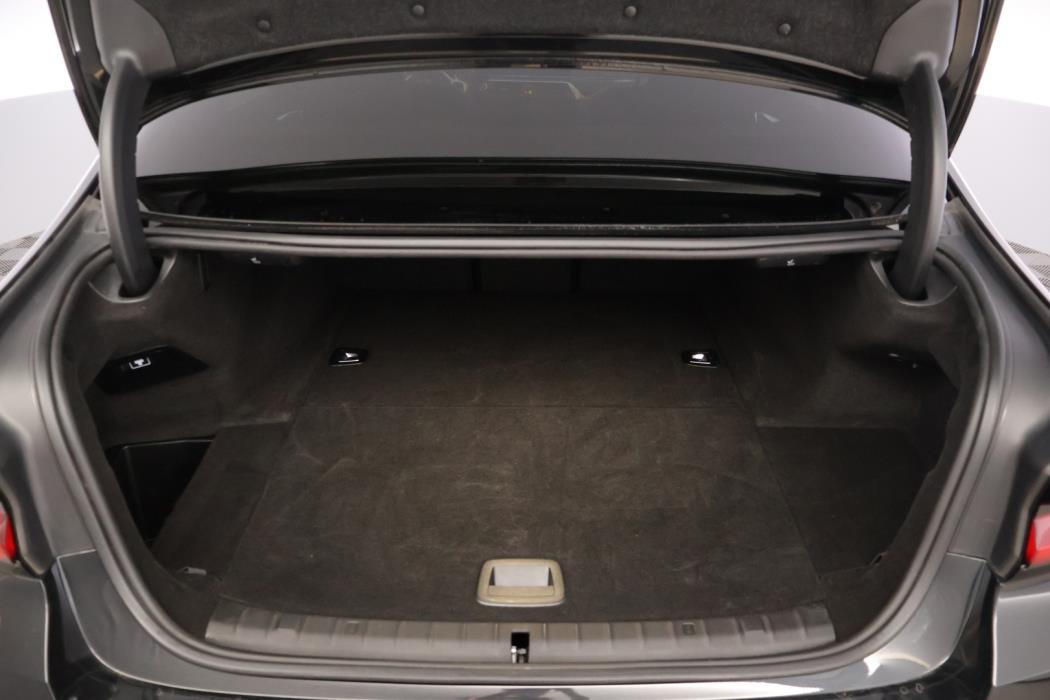 BMW 545 2022