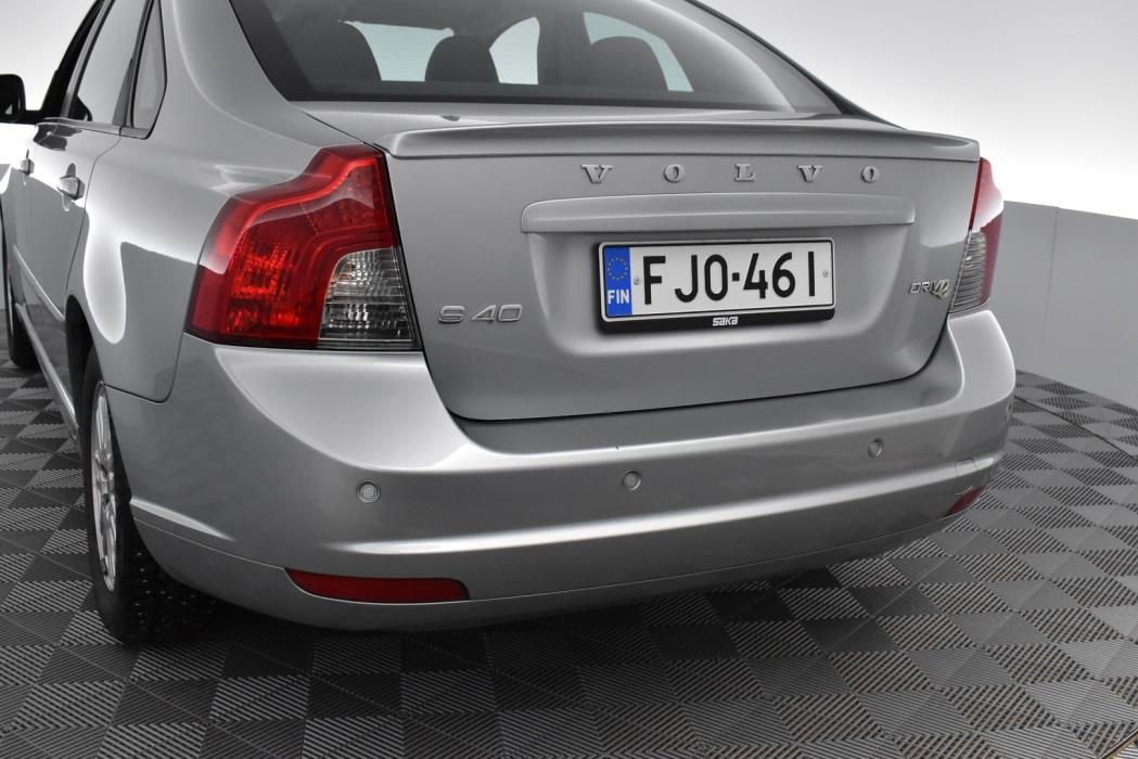 VOLVO S40 2011