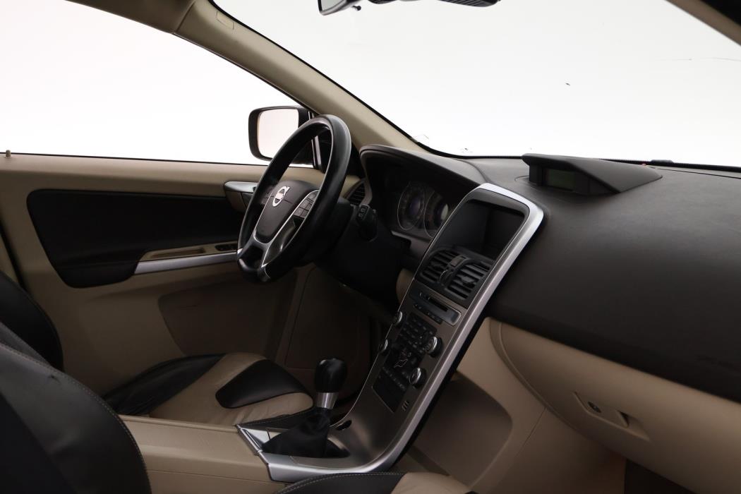 VOLVO XC60 2011