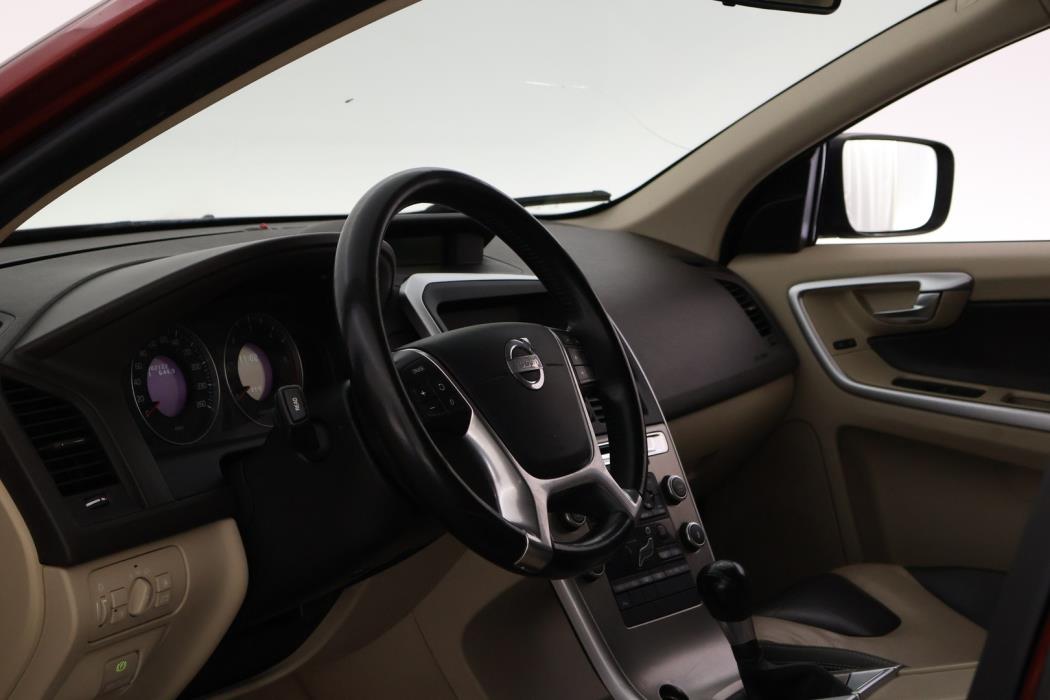 VOLVO XC60 2011
